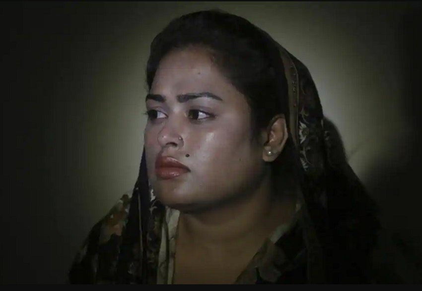 चीनी मर्द खरीद कर ले जाते है पाकिस्तान की लड़कियां, फिर उनके साथ करते है ये... चीनी मर्द खरीद कर ले जाते है पाकिस्तान की लड़कियां, फिर उनके साथ करते है ये...