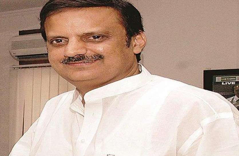 रीवा :आरटीओ कार्यालय में पूर्व मंत्री राजेन्द्र शुक्ल ने हेल्प डेस्क का किया शुभारंभ रीवा :आरटीओ कार्यालय में पूर्व मंत्री राजेन्द्र शुक्ल ने हेल्प डेस्क का किया शुभारंभ