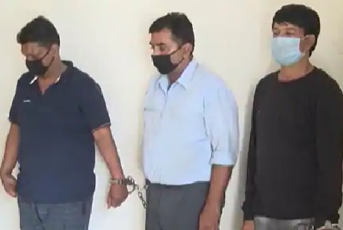 10वीं से लेकर पीजी की फेक डिग्री बनाने वाला गिरोह पकड़ाया, 20 से 30 हजार में देते थे फर्जी मार्कशीट 10वीं से लेकर पीजी की फेक डिग्री बनाने वाला गिरोह पकड़ाया, 20 से 30 हजार में देते थे फर्जी मार्कशीट