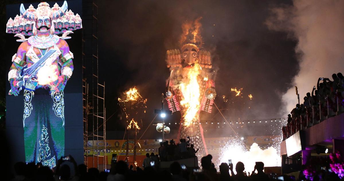 दिल्ली: दशहरे के जश्न के बीच वायु प्रदूषण दोगुना हो गया