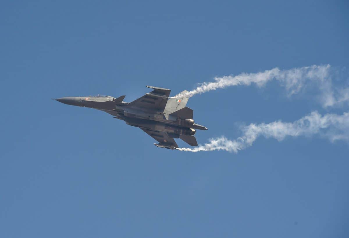 VIDEO: 8 अक्टूबर को वायु सेना दिवस से पहले हिण्डन वायु सेना स्टेशन पर IAF दिवस परेड का पूर्वाभ्यास