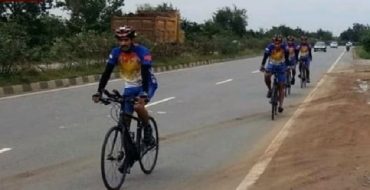 रीवा के आर्मी जवान ने साईकिंलिंग में बनाया विश्व रिकार्ड, सबसे कम समय में 3880 किलोमीटर की तय की दूरी..