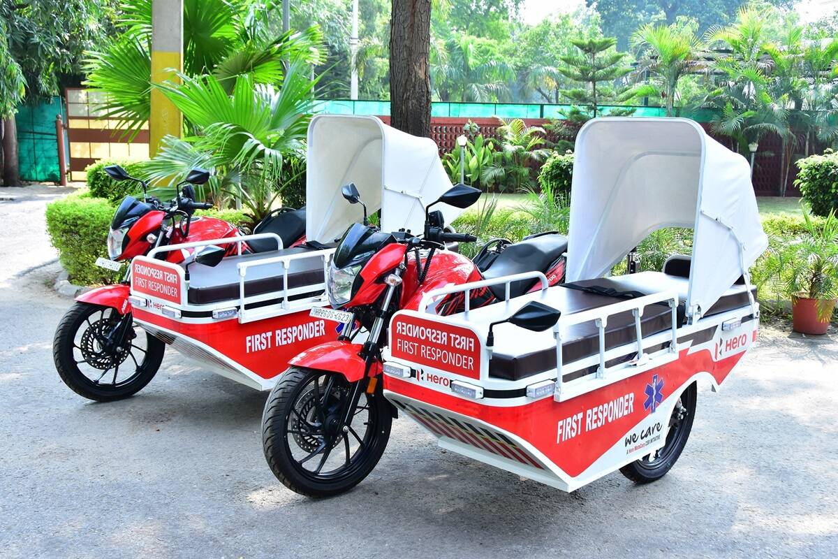 Hero MotoCorp ने हिमाचल प्रदेश के स्वास्थ विभाग को Xtreme 200R आधारित बाइक एम्बुलेंस दान किया Hero MotoCorp ने हिमाचल प्रदेश के स्वास्थ विभाग को Xtreme 200R आधारित बाइक एम्बुलेंस दान किया