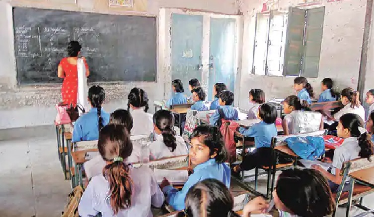 IIT के इंजीनियर प्रदेश के स्कूली बच्चों को पढ़ाएंगे गणित और विज्ञान : MP News