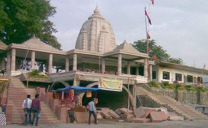 रीवा: देवी माता का दर्शन करने के लिए भक्तो को करना पड़ेगा यह काम, पढ़िए...