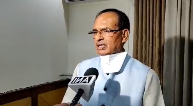 चुनाव के बाद रिलैक्श पर शिवराज, परिवार के साथ भरी उड़ान, जाने कहां-कहां जाएंगे...