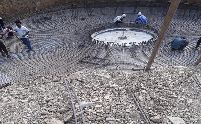 रीवा: मढ़ी स्कूल की भूमि पर पानी की टंकी का अवैध निर्माण, आक्रोश व्याप्त