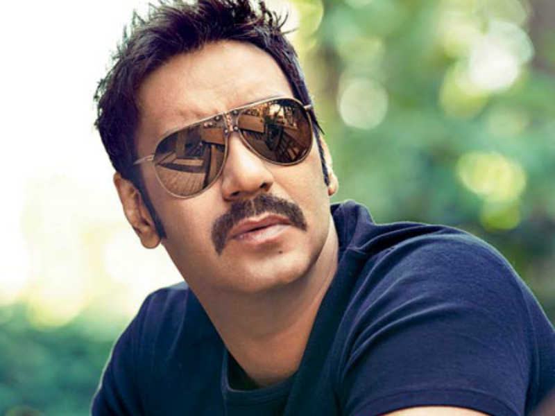 जब Ajay Devgn को पीटने के लिए इकट्ठा हो गई हजारो की भीड़, कहा मारो इसे कोई छोड़ना मत फिर जो हुआ उसके बाद....