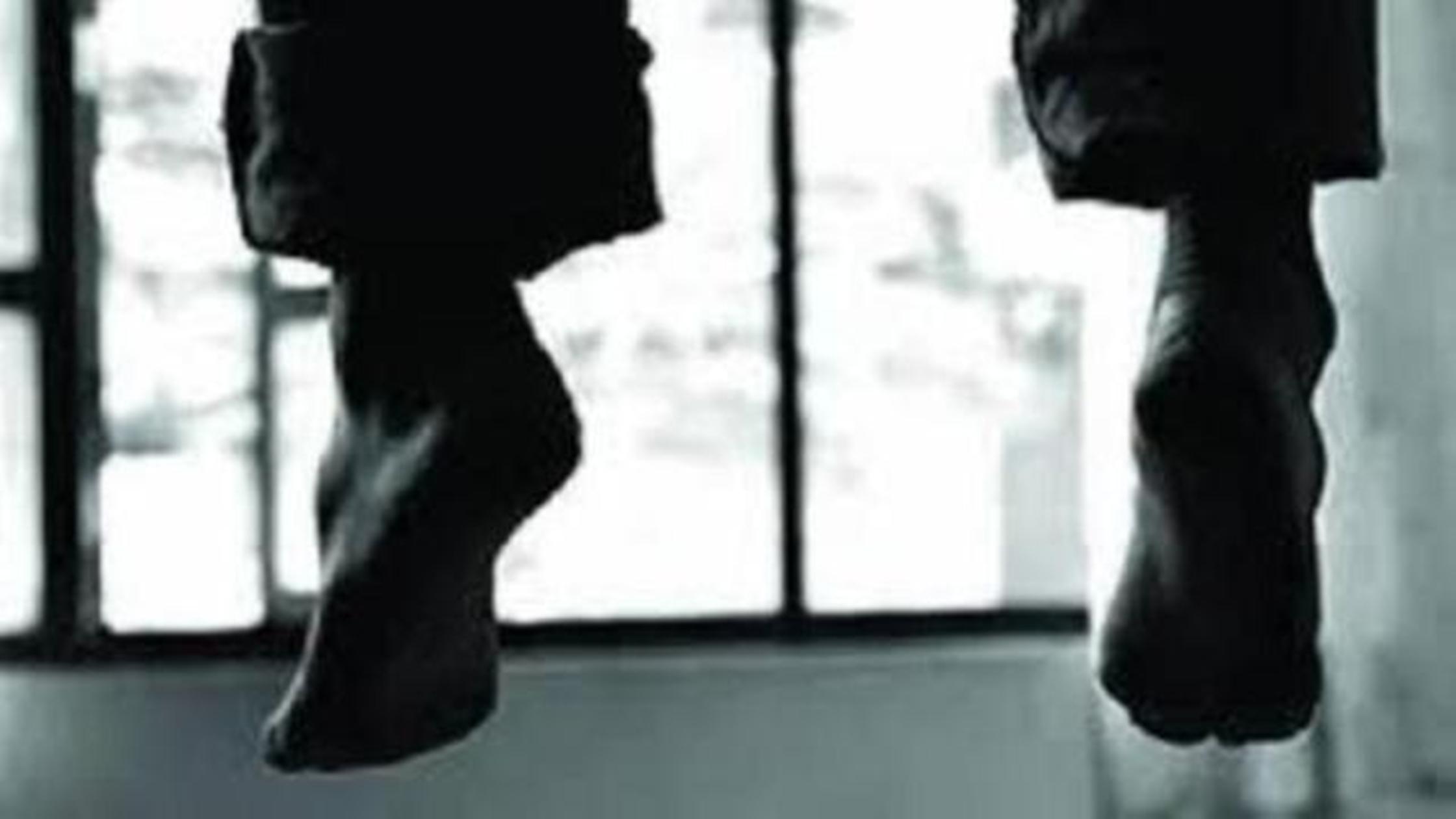 मध्यप्रदेश: तेरे जैसा यार कहां की तर्ज पर एक ही रस्सी से 2 दोस्तो ने लगाया मौत को गले..