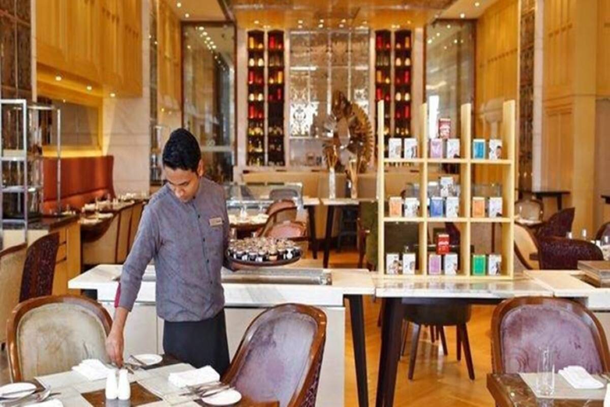 6.5 महीने बाद महाराष्ट्र में रेस्तरां, बार, होटल खुले 6.5 महीने बाद महाराष्ट्र में रेस्तरां, बार, होटल खुले