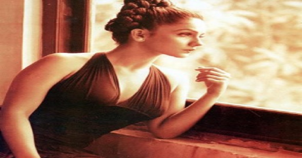 16 साल की उम्र से ही नशा करने लगी थी पूजा भट्ट, पिता महेश भट्ट ने बेटी पूजा को ही कर दिया था Kiss फिर...