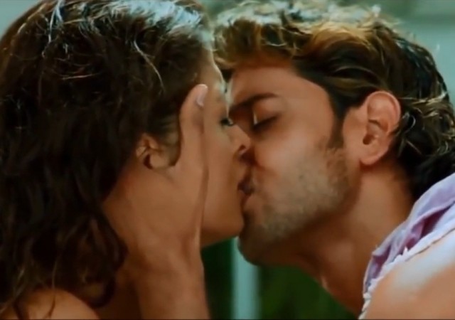 ऋतिक रोशन ने किया था ऐश्वर्या राय को लिपकिस, तब से अभिषेक बच्चन ने... ऋतिक रोशन ने किया था ऐश्वर्या राय को लिपकिस, तब से अभिषेक बच्चन ने...