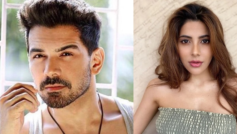 बिग बाॅस 14: नाॅमिनेशन टाॅस्क में कविता कौशिक को बचाने घुटनों के बल बैठकर निक्की से माफी मांगते नजर आए अभिनव शुक्ला, तो भड़के फैंस, बोला….