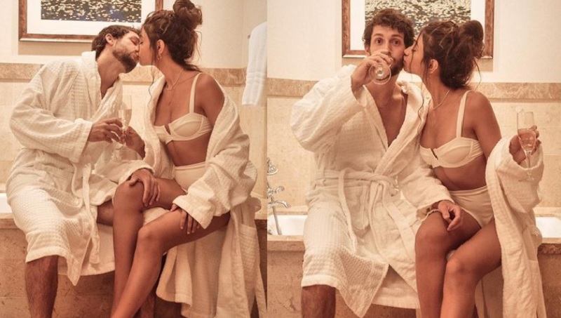 अनन्या पांडे की बहन अलाना ने शेयर की बॉयफ्रेंड के साथ किस करते फोटो, फिर मां ने कह डाला कुछ ऐसा… अनन्या पांडे की बहन अलाना ने शेयर की बॉयफ्रेंड के साथ किस करते फोटो, फिर मां ने कह डाला कुछ ऐसा…