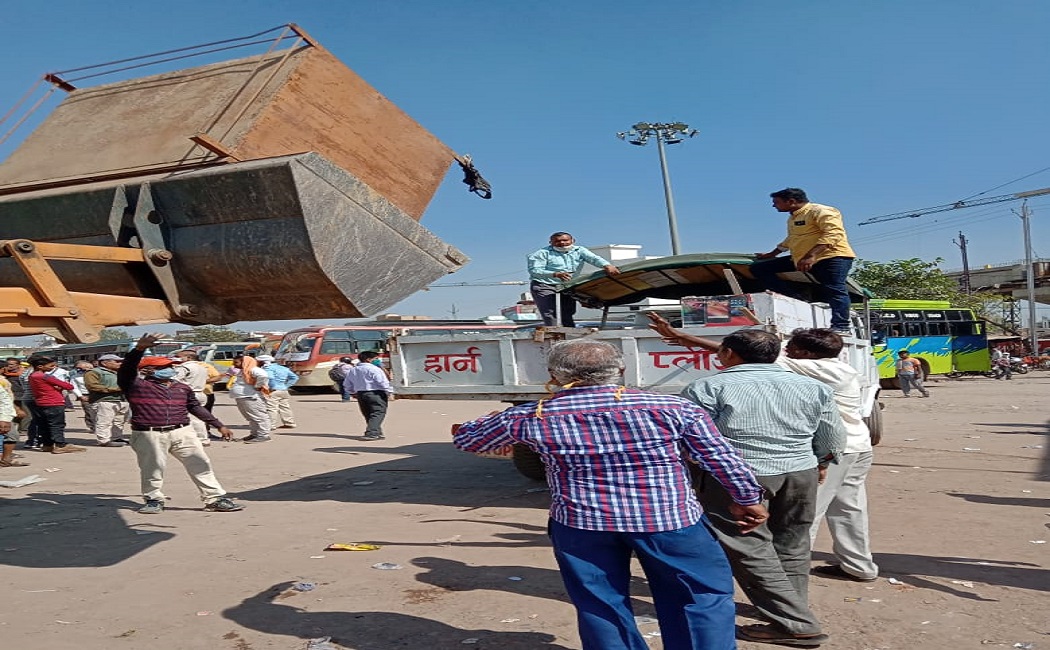 रीवा: बस स्टैण्ड में प्रशासन ने ऐसा चलाया अभियान की व्यापारियो में मच गई खलबली