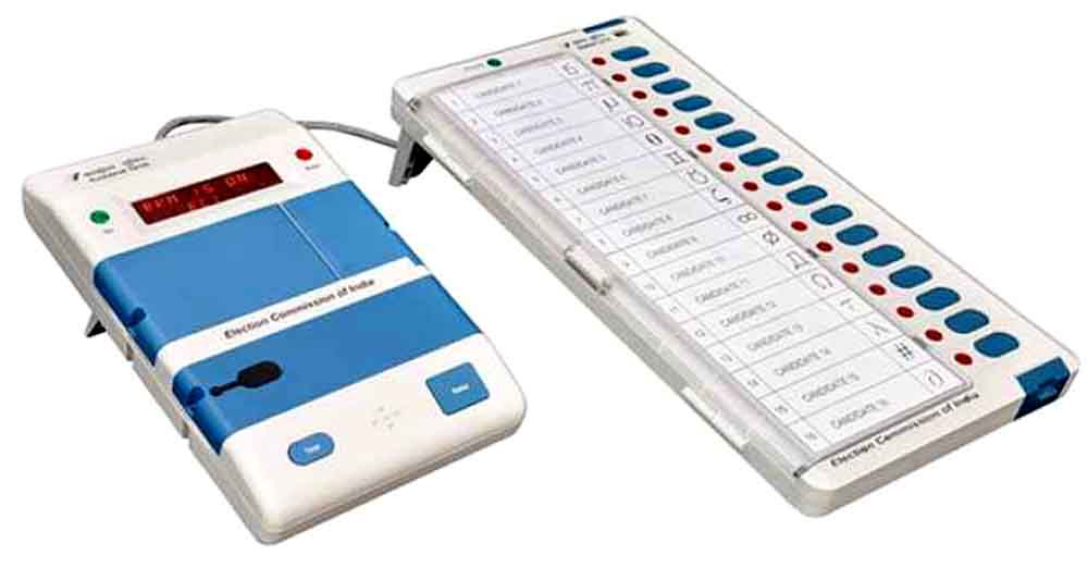 EVM मशीनों पर क्यों घट रहा विश्वास? खबर पढ़ रह जाएंगे दंग...