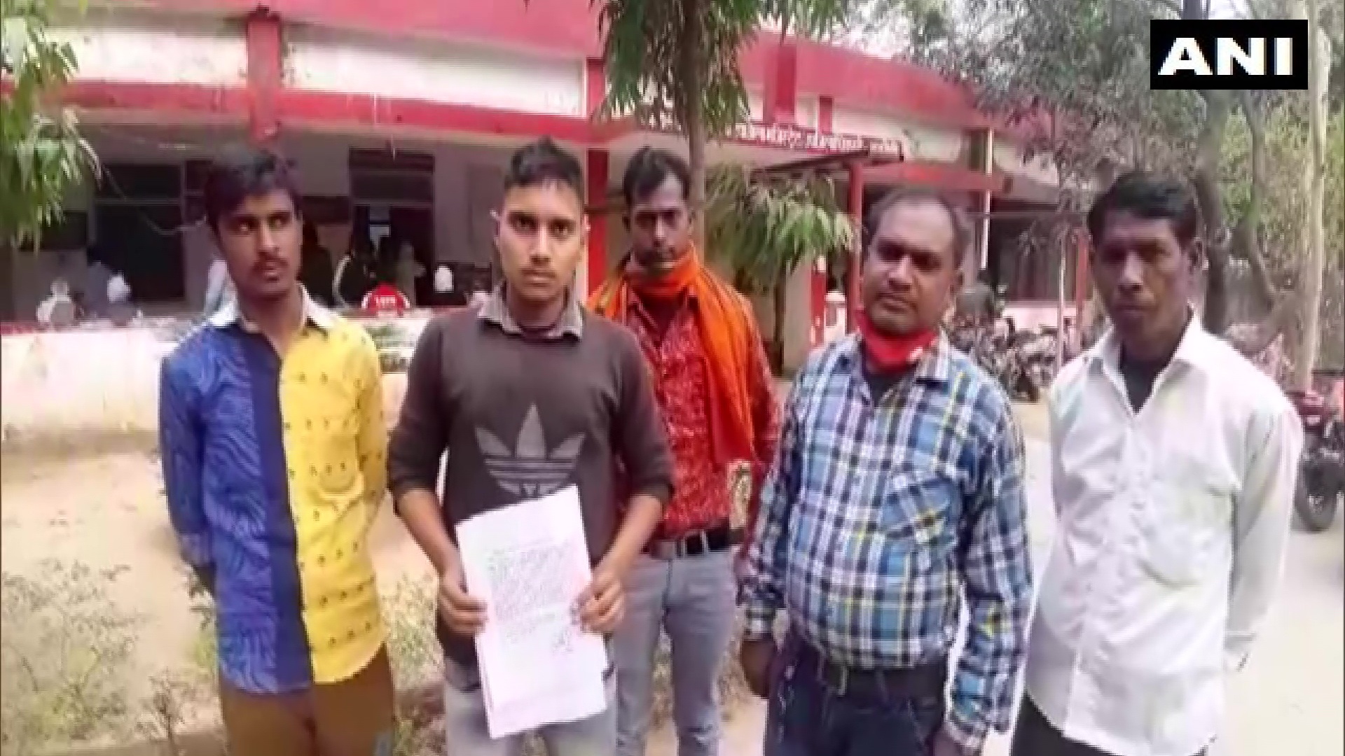 UP NEWS : अस्पताल की लापरवाही के कारण नवजात बच्चे की मौत