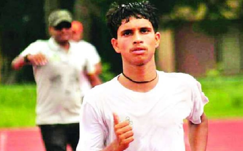 धावक के घर की महज शोभा बढ़ा रहे है मैडल, खाली है घर के राशन डिब्बे धावक के घर की महज शोभा बढ़ा रहे है मैडल, खाली है घर के राशन डिब्बे