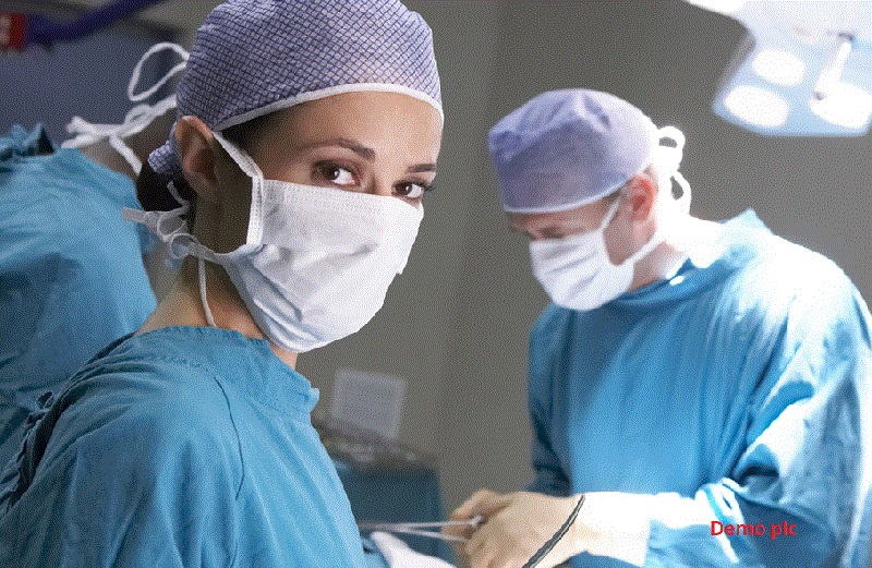 आपरेशन में डॉक्टरो के हरा और नीला कपड़ा पहनने की है खास वजह, जानिए कैस