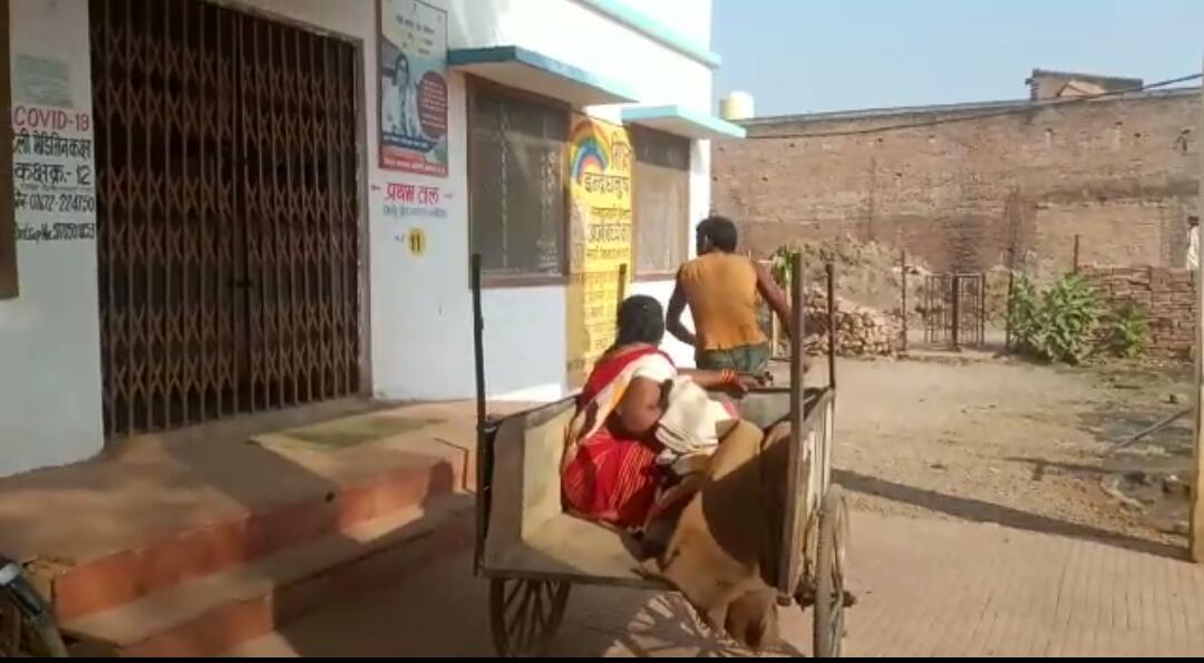 प्रसूता और नवजात को ठेले में लेकर अस्पताल पहुंचा गरीब : SATNA NEWS प्रसूता और नवजात को ठेले में लेकर अस्पताल पहुंचा गरीब : SATNA NEWS