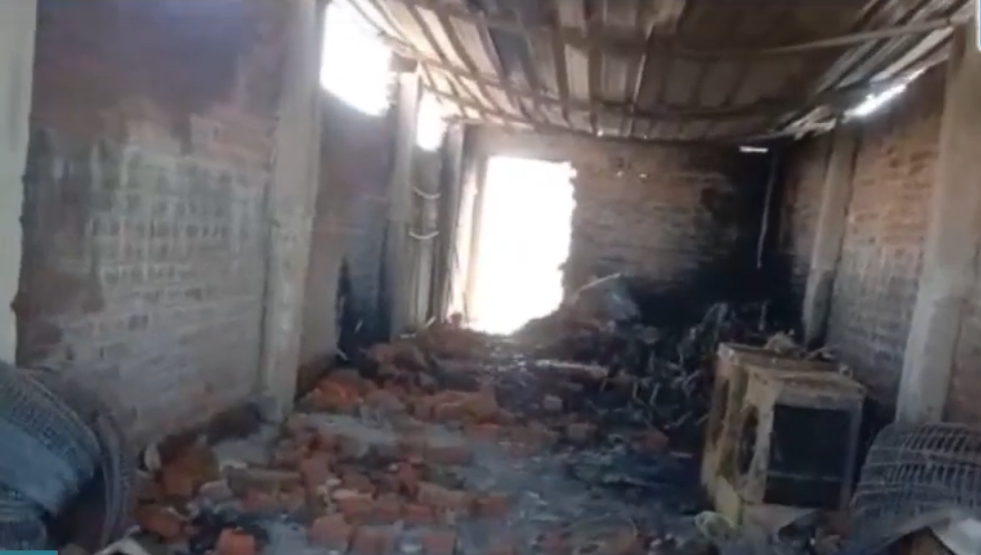 रीवा: इलेक्ट्रानिक की दुकान में भीषण आगजनी से भारी नुकसान रीवा: इलेक्ट्रानिक की दुकान में भीषण आगजनी से भारी नुकसान