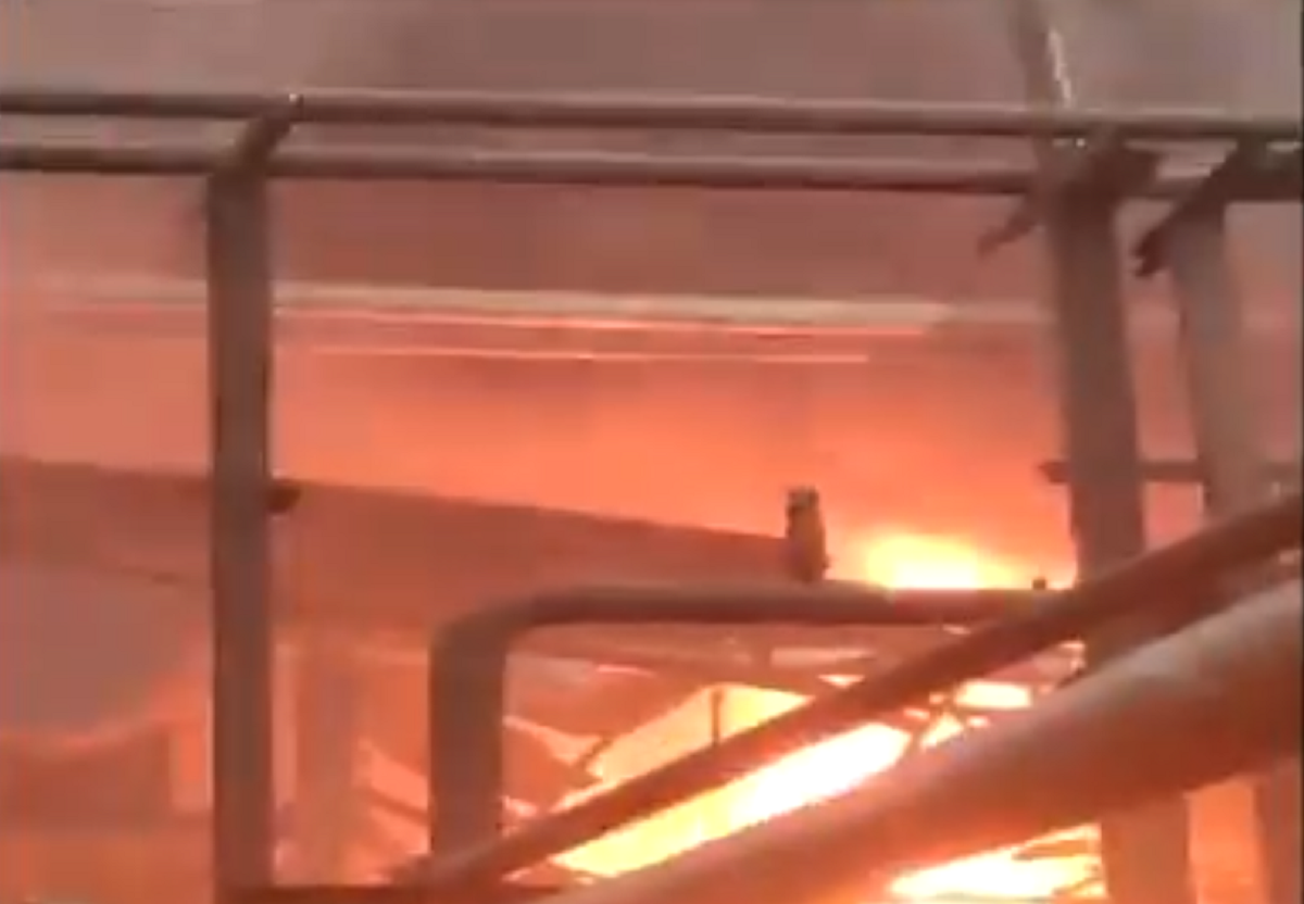 कानपुर : बंद रिफाइनरी में लगी आग, 3 दमकल गाड़ियों मौके पर