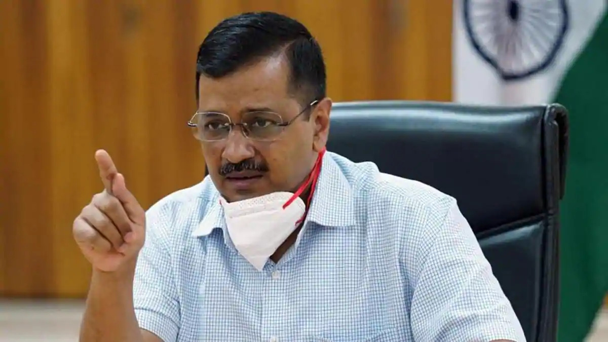 कोरोना और भीषण प्रदूषण : दिल्ली सरकार ने पटाखों की बिक्री और उपयोग पर प्रतिबंध लगाया