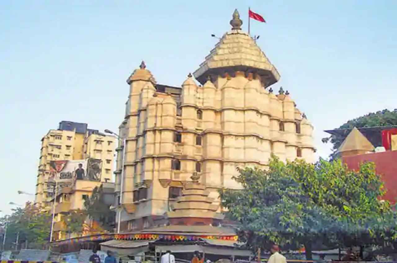 महाराष्ट्र : सरकार ने सोमवार से सभी धार्मिक स्थानों को फिर से खोलने की दी अनुमति