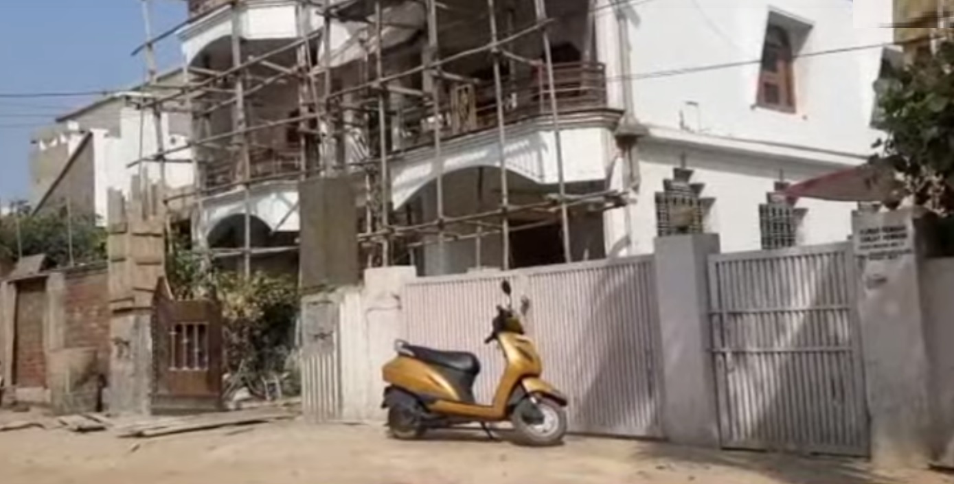 रीवा के नामी बिल्डर के आवास में Anti-Evasion GST की टीम का छापा, बड़ी Tax चोरी का हो सकता है खुलासा...