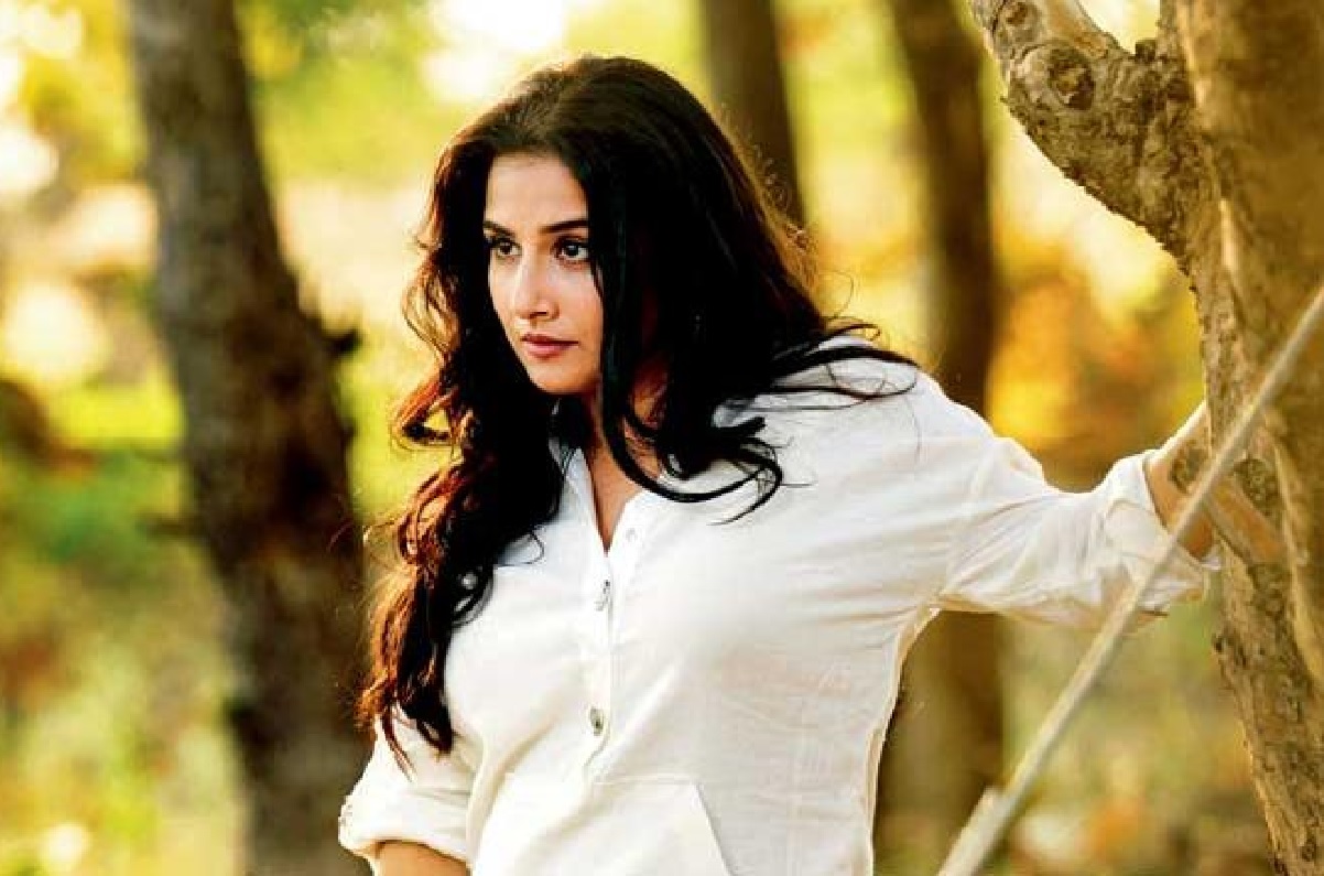 MP : मंत्री की डिनर पेशकश ठुकराना अभिनेत्री विद्या बालन को पड़ा मंहगा, फिल्म की शूटिंग यूनिट को रोका गया