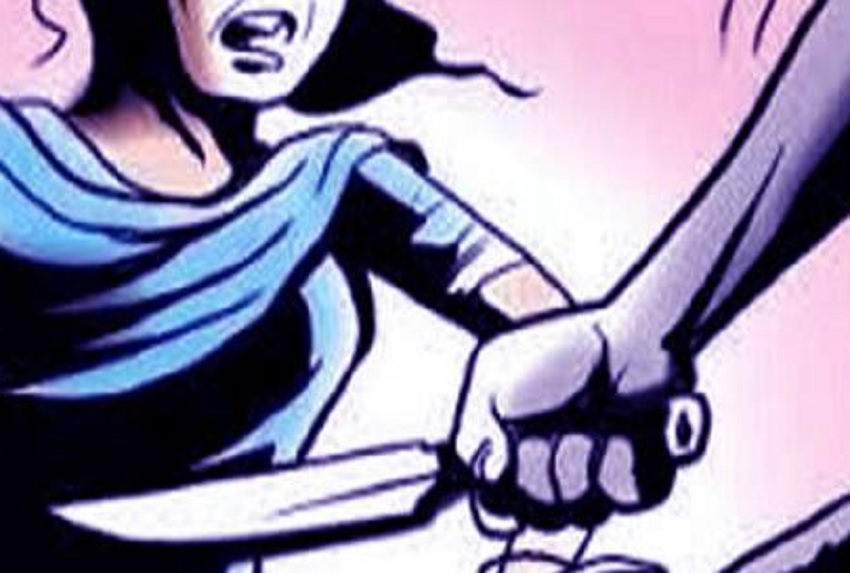 युवती पर बका से हमला, हालत गंभीर-Satna News