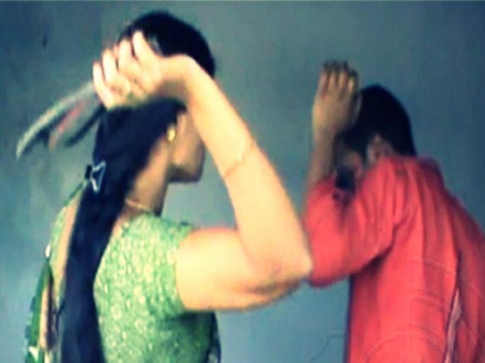 महिला चपरासी ने की प्रभारी प्राचार्य की पिटाई, सब हो गये हैरान, कहा यह क्या हो रहा..: MP NEWS