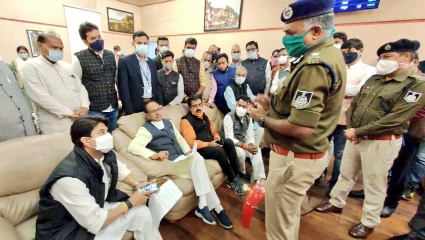 प्रदेश के इन 15 जिलो में नशा चरम पर, सरकार ने किया विचार प्रदेश के इन 15 जिलो में नशा चरम पर, सरकार ने किया विचार