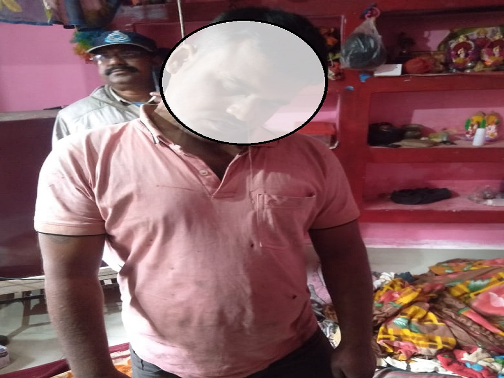 सतना: दो मासूम और पत्नी का गला रेतने के बाद फांसी पर झूला युवक..