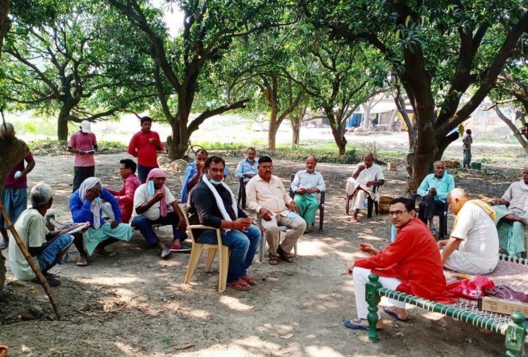 किसानों को कृषि बिल समझाने भाजपा लगाएगी गांव के खेतों में चैपाल किसानों को कृषि बिल समझाने भाजपा लगाएगी गांव के खेतों में चैपाल