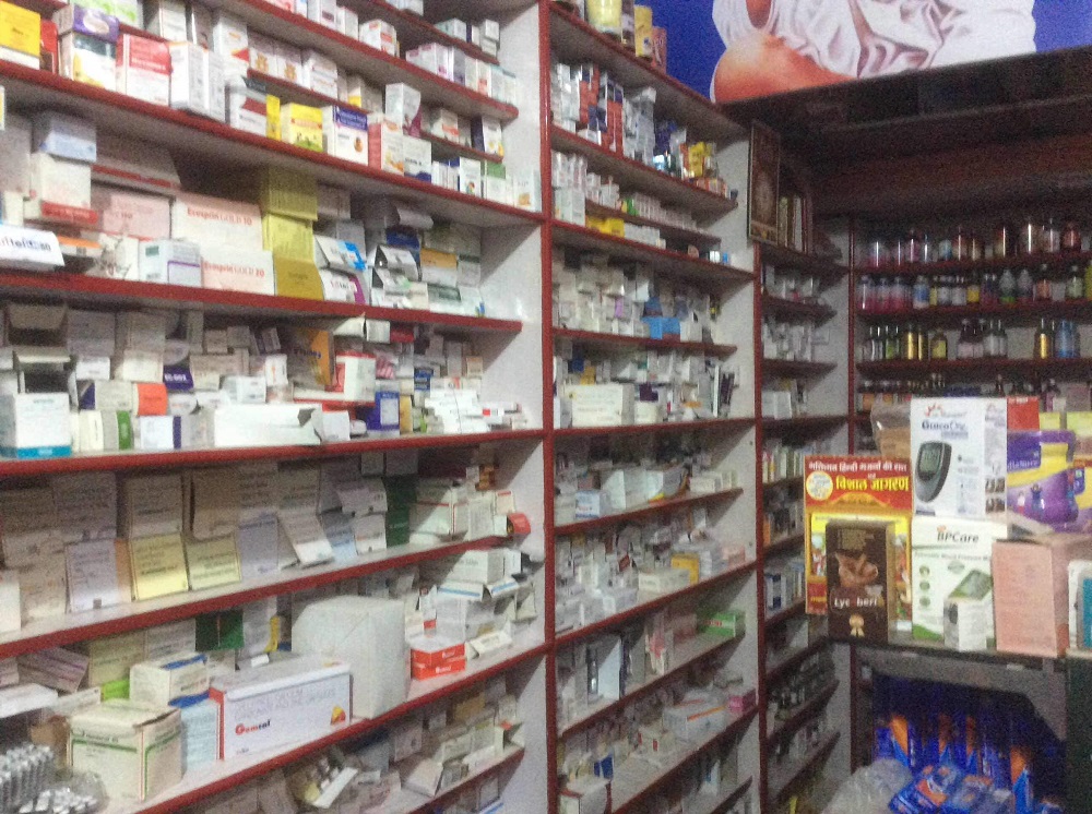 सतना: रेडक्रास मेडिकल स्टोर से 80 हजार रुपये चोरों ने उड़ाये...