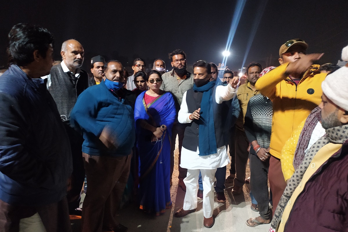 जगमग हुआ नवनिर्मित निपनिया पुल, पूर्व मंत्री एवं रीवा विधायक ने हाई मास्ट लाइट व स्ट्रीट लाइट का किया लोकार्पण जगमग हुआ नवनिर्मित निपनिया पुल, पूर्व मंत्री एवं रीवा विधायक ने हाई मास्ट लाइट व स्ट्रीट लाइट का किया लोकार्पण