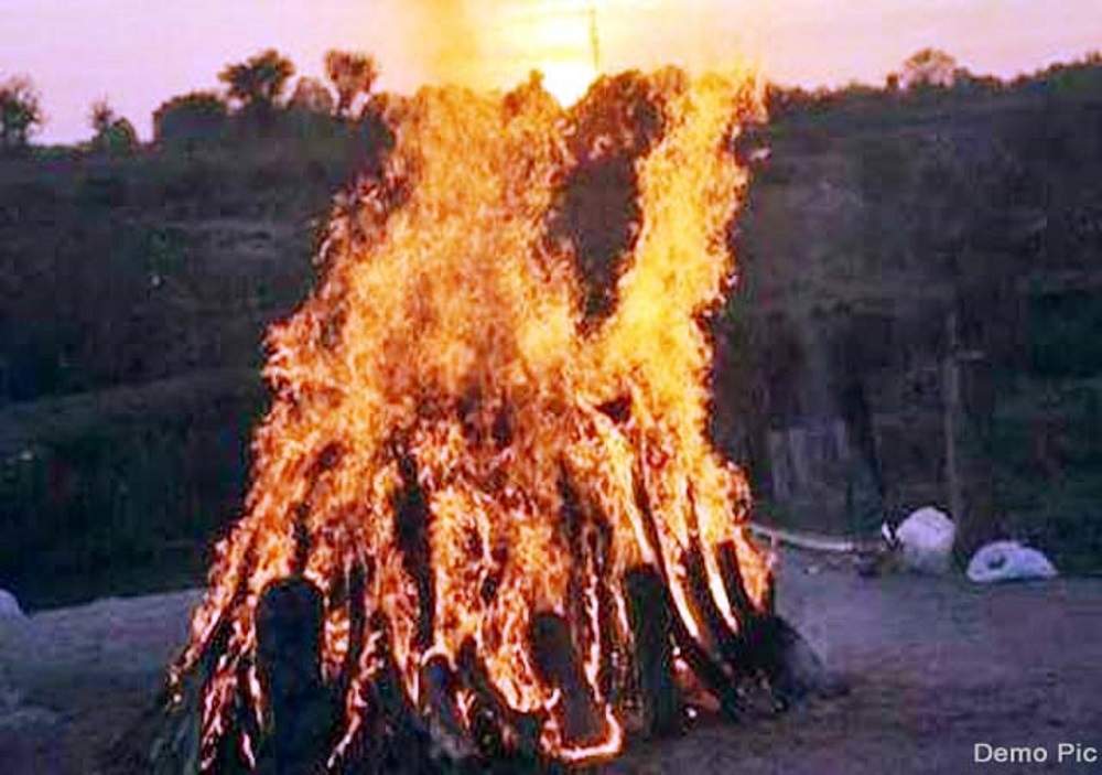 एक साथ जलीं 6 चितांए, रो पड़ा पूरा जीरापुर, दो रिस्तेदारों का..