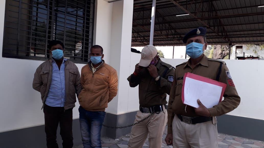 सतना : बोलेरो से पांच लाख का गांजा परिवहन करते दो गिरफ्तार