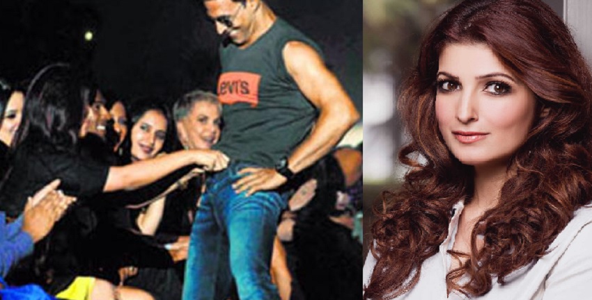 जब Akshay Kumar की सरेआम खुल गई थी पैंट की जिप, फिर पत्नी ट्वींकल ने… लोगों ऐसे मचा दिया था बवाल जब Akshay Kumar की सरेआम खुल गई थी पैंट की जिप, फिर पत्नी ट्वींकल ने… लोगों ऐसे मचा दिया था बवाल