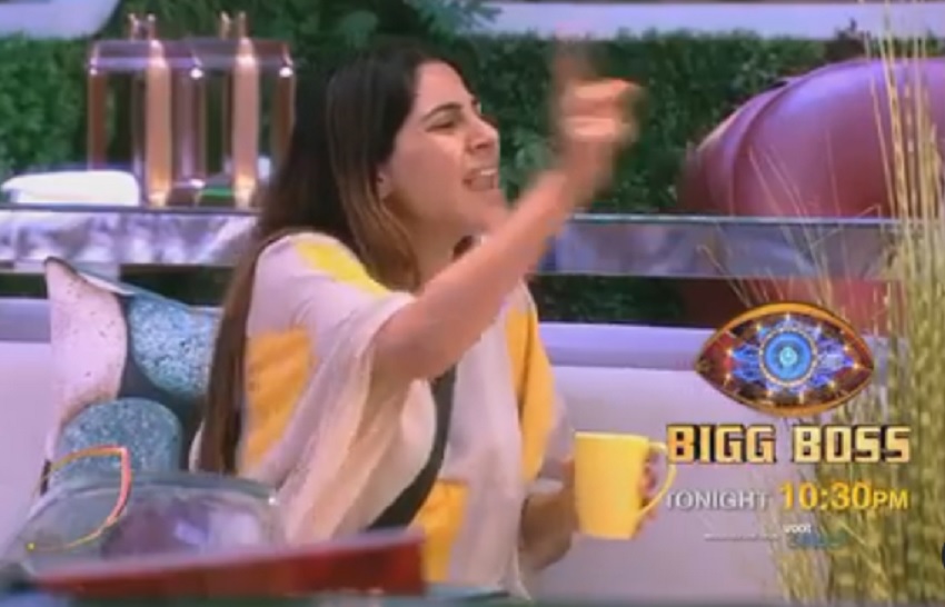 बिग बाॅस 14: निक्की एवं देवोलीना के बीच हुई जर्बदस्त लड़ाई, देवो बोली दूंगी कान के नीचे दबाकर दो थप्पड़ बिग बाॅस 14: निक्की एवं देवोलीना के बीच हुई जर्बदस्त लड़ाई, देवो बोली दूंगी कान के नीचे दबाकर दो थप्पड़