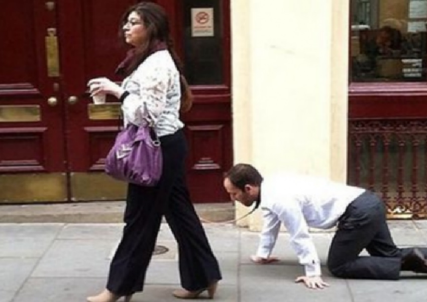 पति को झुकाकर बनाया कुत्ता, गले में बांधा पट्टा आखिर क्यों, इस हकीकत की घटना के बारे में पतियों को जानना है जरूरी, अन्यथा पत्नी.....