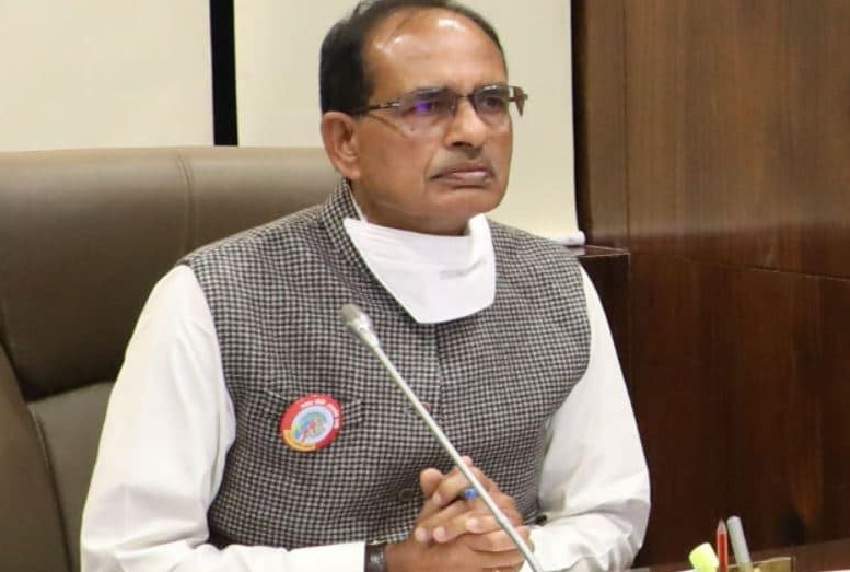 जहरीली शराब से मौत का मामला, मुरैना कलेक्टर, एसपी और SDOP हटाए गए, आबकारी अधिकारी एवं थाना प्रभारी निलंबित