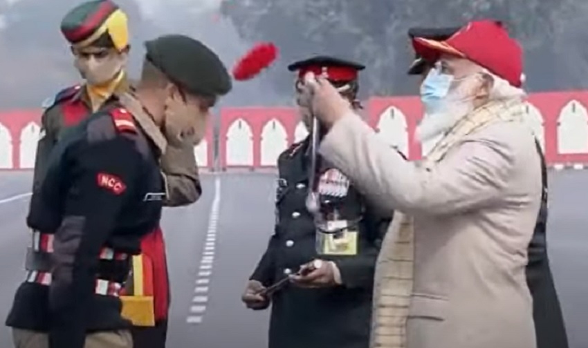 प्रधानमंत्री के हाथों रीवा का कैडेटस दिल्ली में हुआ सम्मानित- Rewa News प्रधानमंत्री के हाथों रीवा का कैडेटस दिल्ली में हुआ सम्मानित- Rewa News