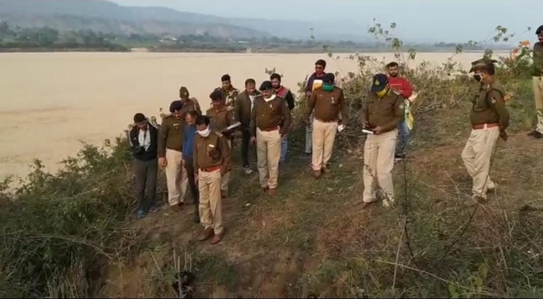 सिंगरौली: लापता युवती का शव सोन नदी के किनारे नाले में मिला, हड़कंप...