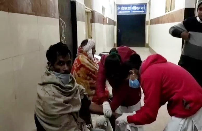 MP में फिर शुरू हुआ जहरीली शराब का कहर, अब तक 11 की मौत, 8 बीमार MP में फिर शुरू हुआ जहरीली शराब का कहर, अब तक 11 की मौत, 8 बीमार