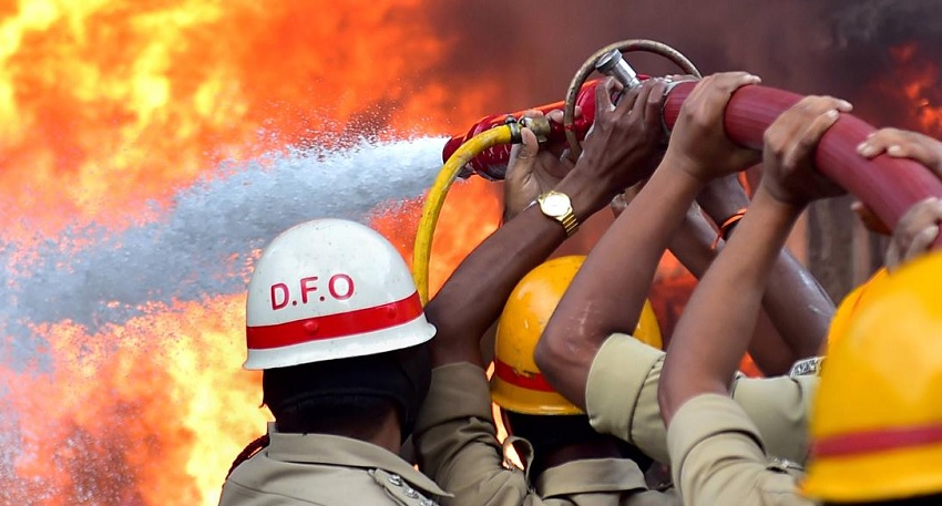 10 नवजात बच्चे जिंदा जले, सूनी हो गई माताओं की गोद, जिला अस्पताल के एसएनसीयू वार्ड में लगी आग