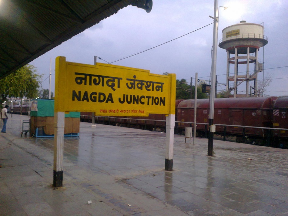 मध्य प्रदेश: उज्जैन के 8 युवकों ने चलती ट्रेन में कहा- पाकिस्तान जिंदाबाद, पाकिस्तान जिंदाबाद, फिर हुआ कुछ ऐसा...