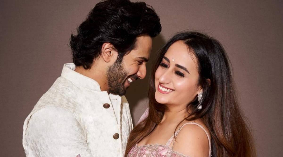 वरुण-नताशा की शादी में अमिताभ बच्चन के परिवार को नहीं मिला न्योता, खबर आपको चौका कर रख देगी... वरुण-नताशा की शादी में अमिताभ बच्चन के परिवार को नहीं मिला न्योता, खबर आपको चौका कर रख देगी...