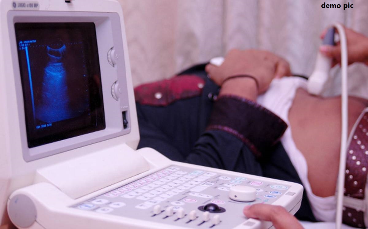 Rewa : अवैध सोनोग्राफी मशीन संचालित करने वाले फरार डाॅक्टर के विरूद्ध गिरफ्तारी वारंट जारी